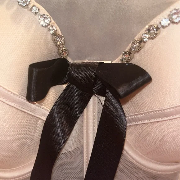 VS Dream Angel Corset 36D - Picture 6 of 15